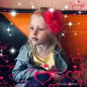 Meet your Posher, Edna